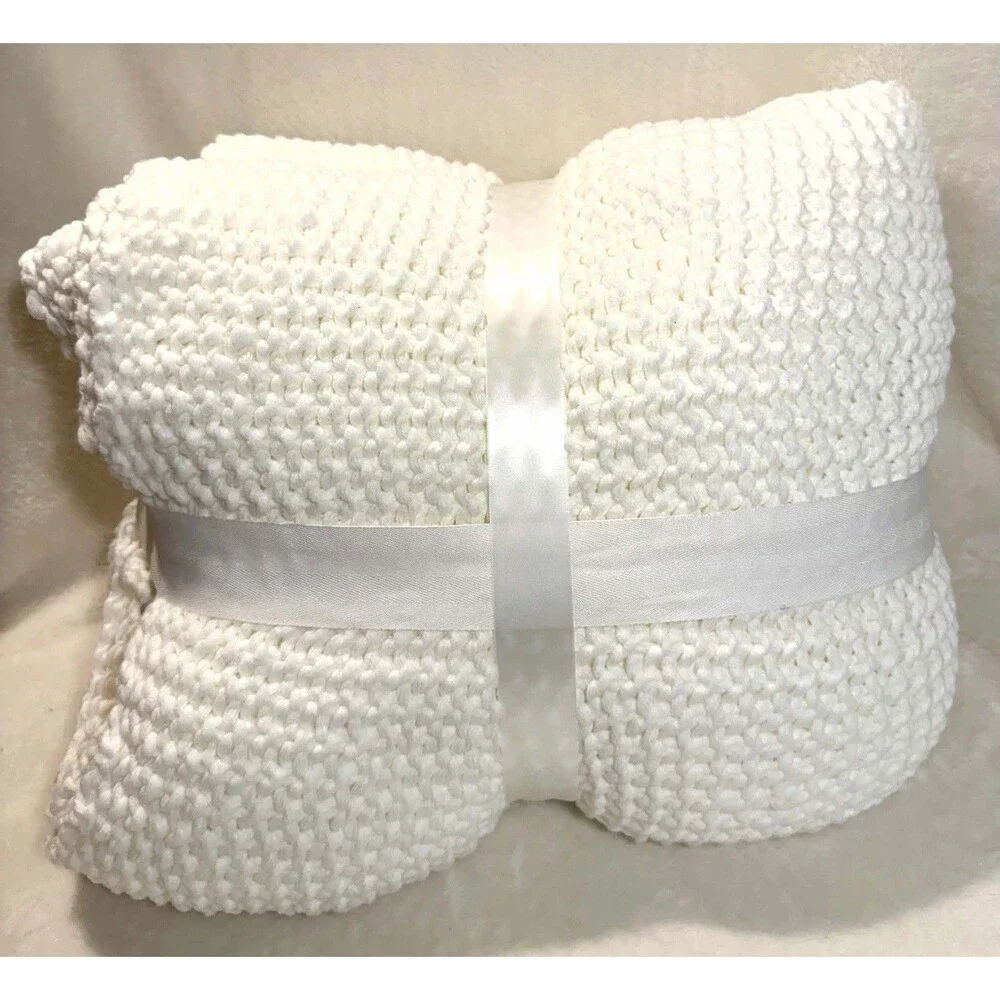 Casaluna King Chunky Knit Bed Blanket White Acrylic Sweater Knit Washable